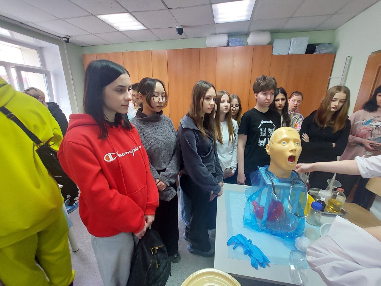 Знакомство с медицинскими профессиями! ?.